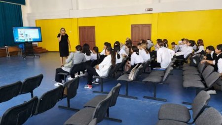 Жас Ұлан ұйымы мен мектеп парламентінің ұйымдастыруымен
