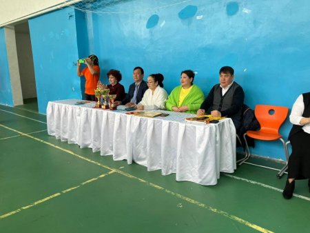 Жүзден жүйрік, мыңнан тұлпар